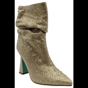 Betsey Johnson Women's Mac Ankle Boot Gold - Medium
